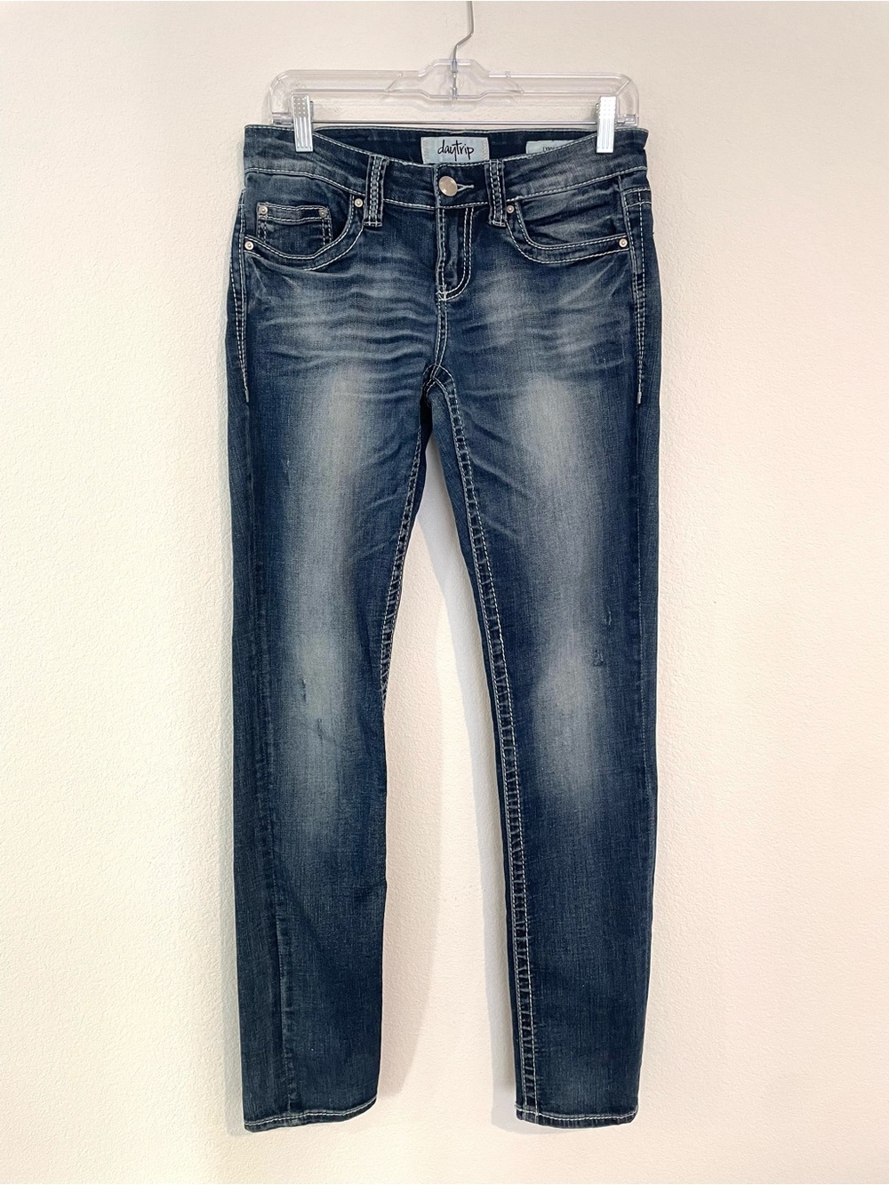 Daytrip Lynx Skinny Women's 27 Long Skinny Jeans - Faded Dark Blue Wash